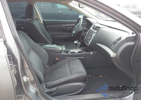 2018 Nissan Altima 2.5 S z USA, uszkodzony, nr VIN 1N4AL3AP8JC479024